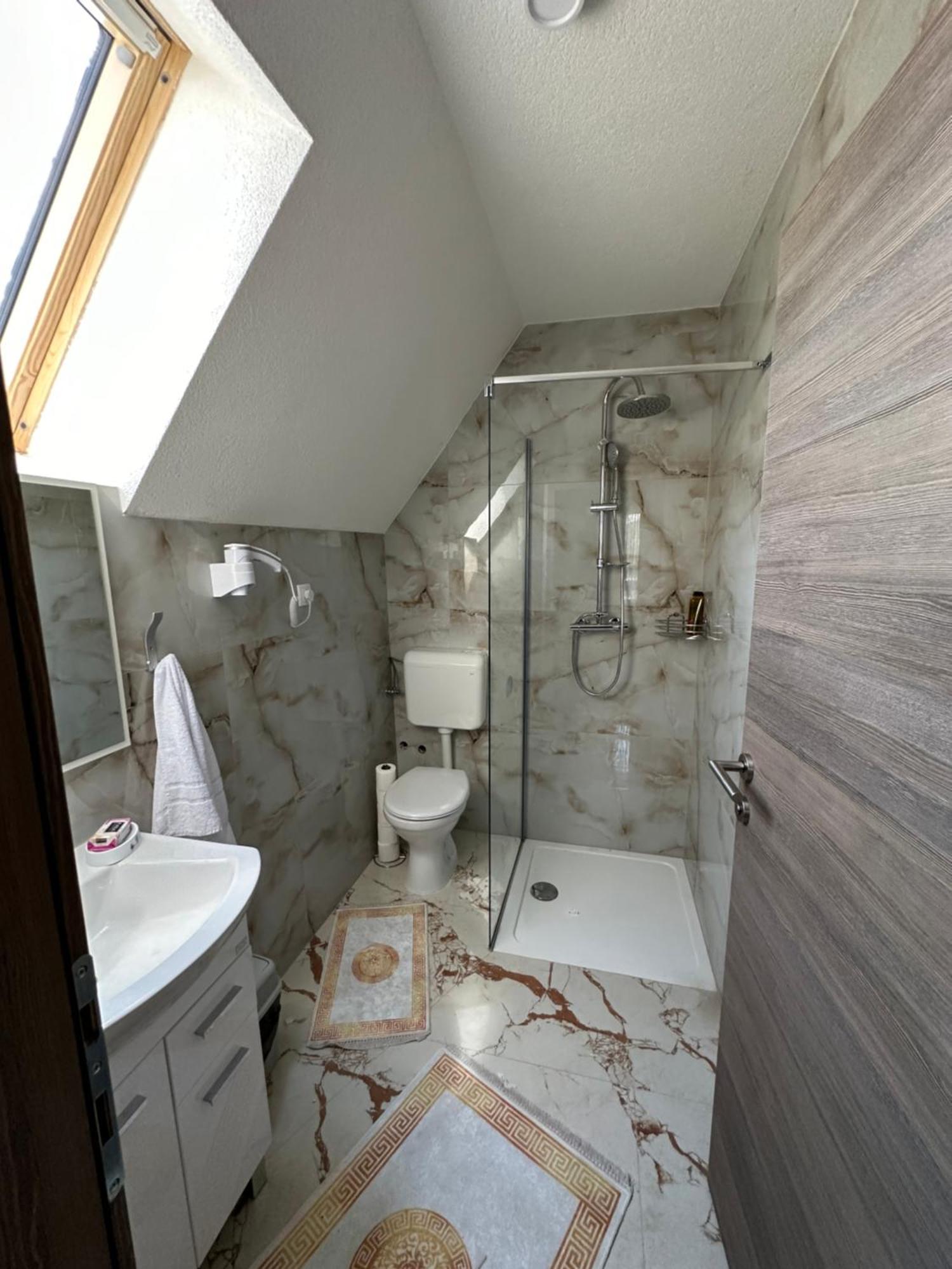 Bungalow House - 5 Rooms Zolaci Buitenkant foto